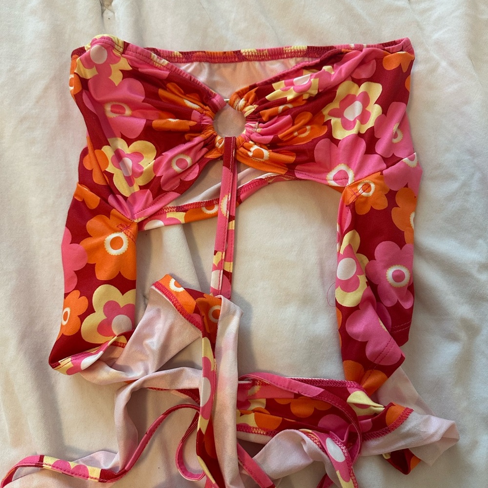 Floral Cutout crop Top